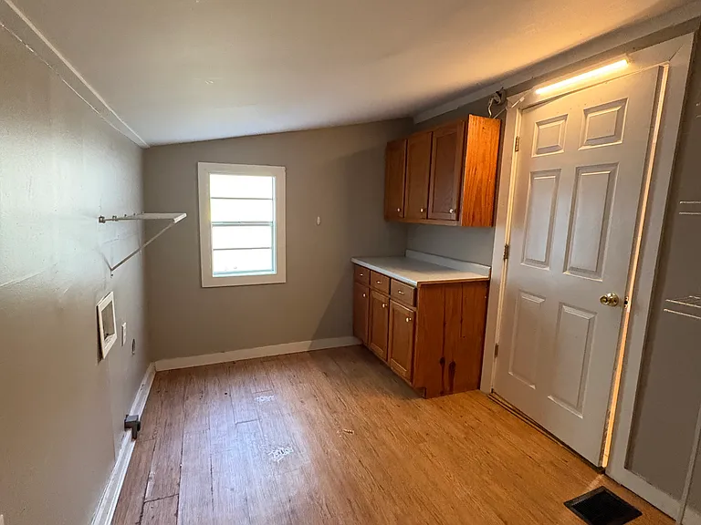 6024 Cunningham St — Photo 6