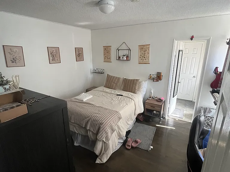 7880 La Castana Way — Photo 7