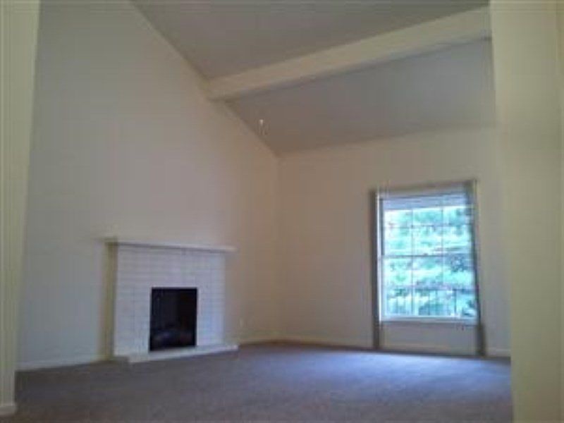 2nd image of 1953 Goldsmith Ln APT 5