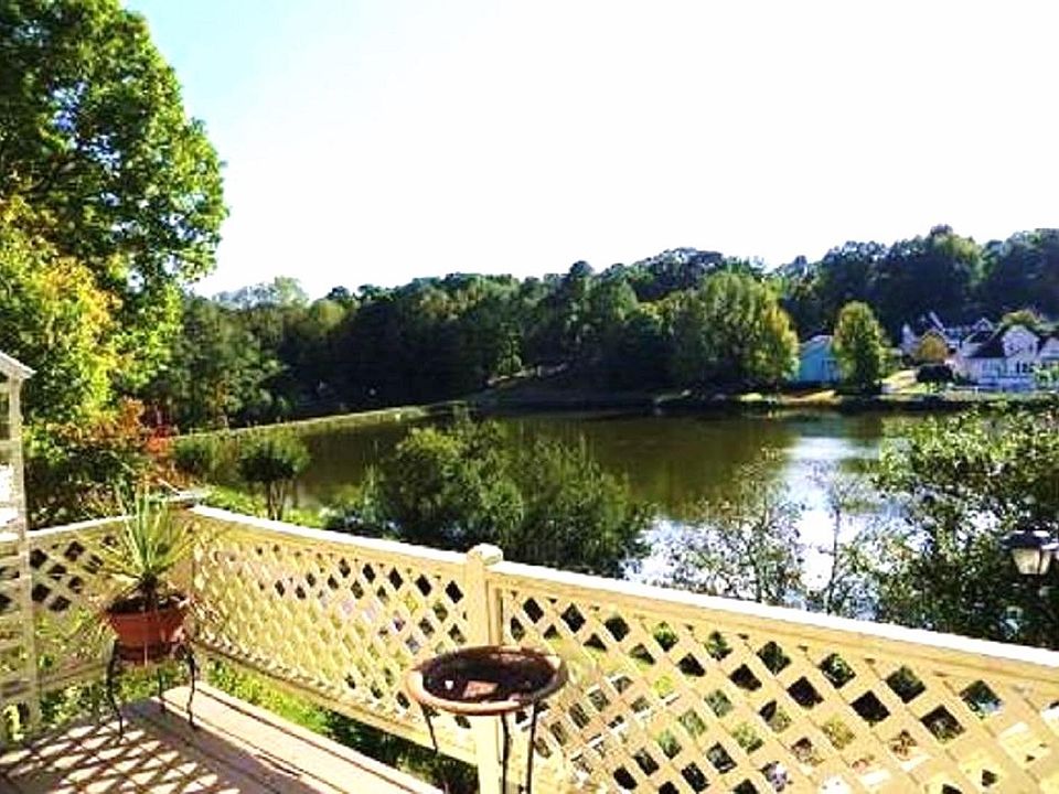 Upper deck lake view