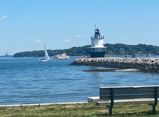 553 Shore Rd #3, Cape Elizabeth, ME 04107