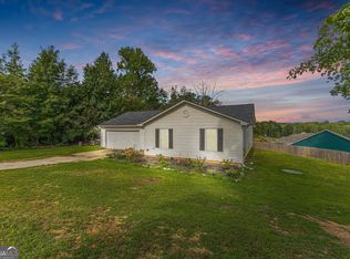 16 Land Way, Commerce, GA 30529