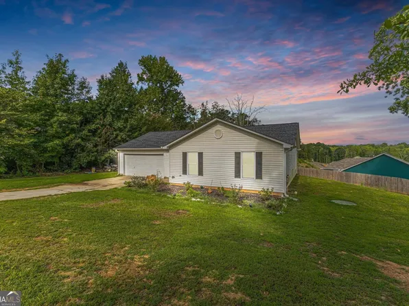 16 Land Way, Commerce, GA 30529