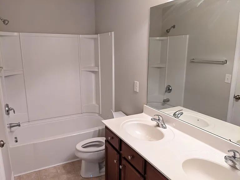 6515 Eastfield Park Dr — Photo 12