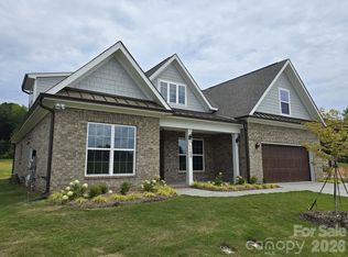 1104 Piper Meadows Dr, Waxhaw, NC 28173