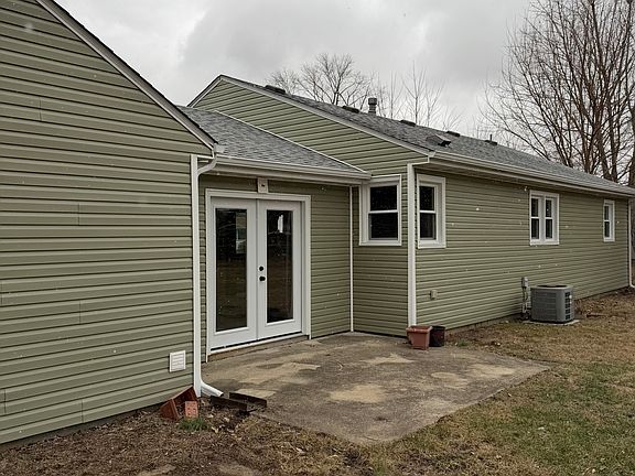 3rd image of 61 Corman Ct