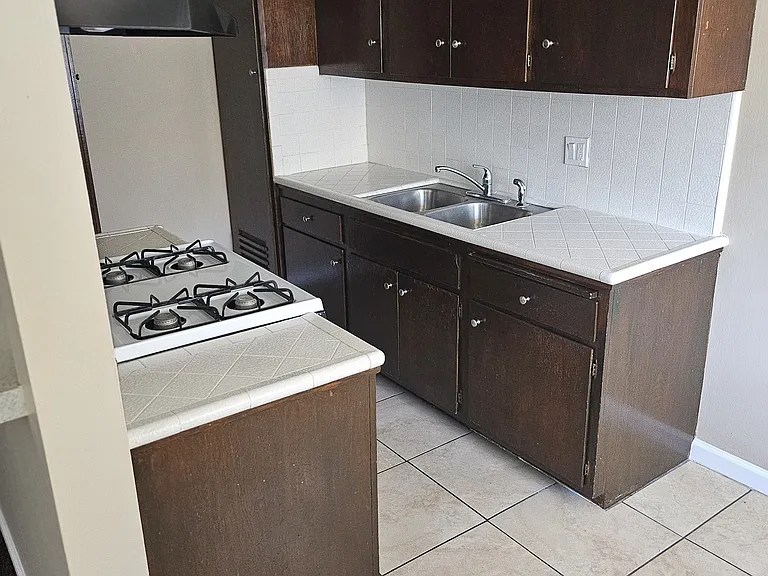 6517 Newlin Ave — Photo 10