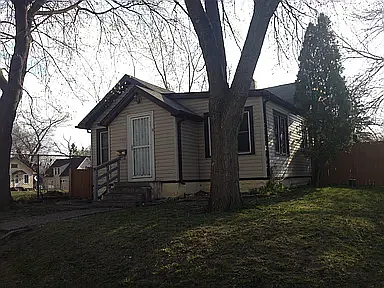 Building Photo - 3122 Thomas Ave N