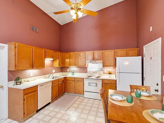 3rd image of 181 Littleton Rd Unit 340