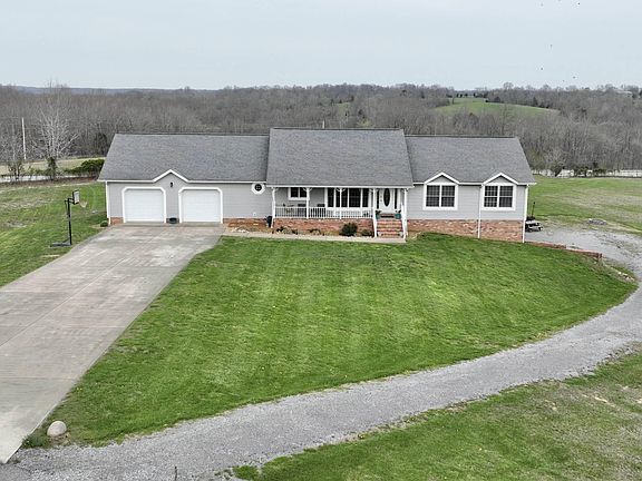 2nd image of 82 Shannons Way