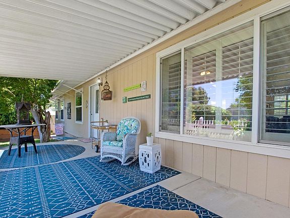 3rd image of 220 Cazares Circle