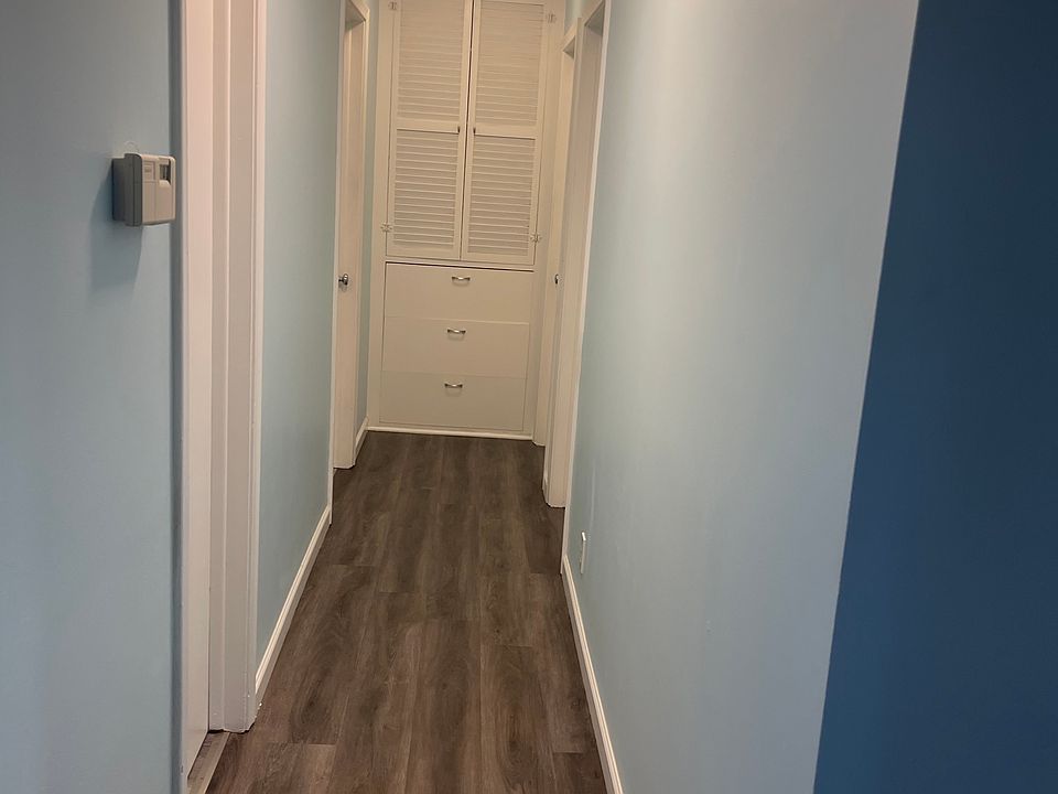1st image of 249 S Aberdeen St