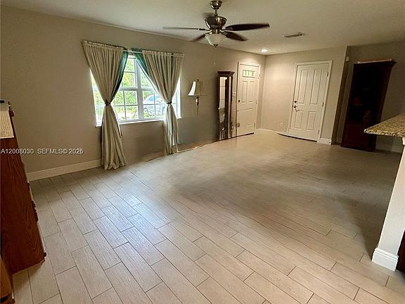 3rd image of 358 Lime Rd NW