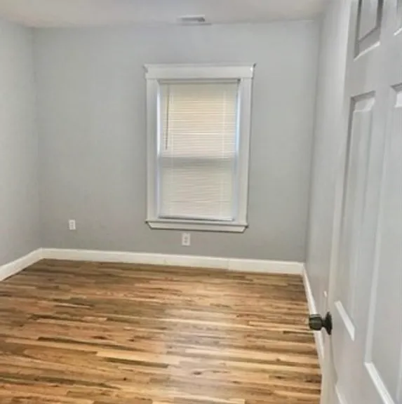 220 Pearl St #3 — Photo 3