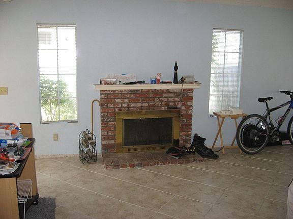 3rd image of 11859 Yucca Dr