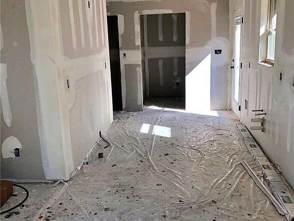 5th image of 1017 Corral Dr