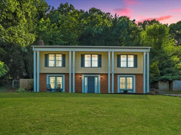 4005 Chaparral Dr, Roanoke, VA 24018