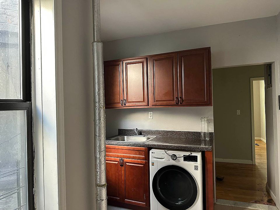 1st image of 423 E 114th St APT 4A