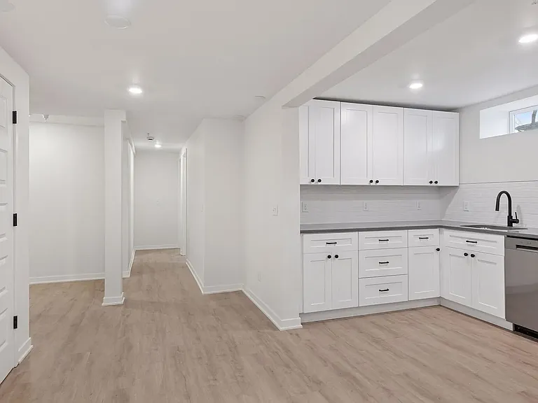 601 Main St NE #3 — Photo 13