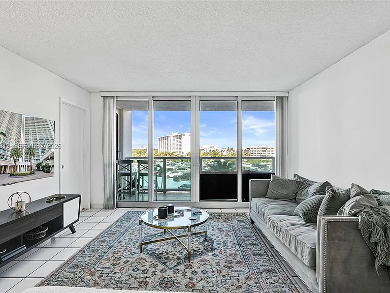 100 Bayview Dr #401 — Photo 13