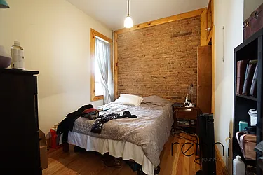 Rented by Rennit Inc.