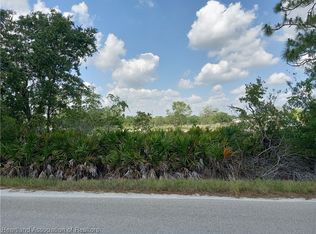 432 Earnhardt Dr, Venus, FL 33960