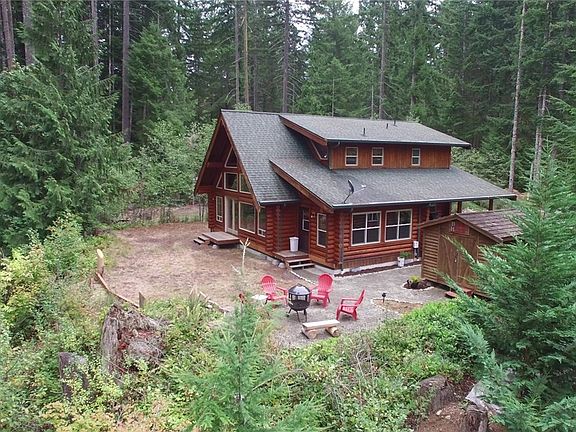 3rd image of 1060 N Potlatch Dr