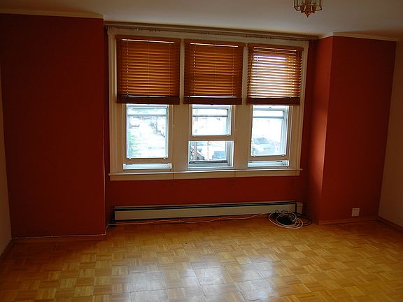 5th image of 3246 Cedar St #B