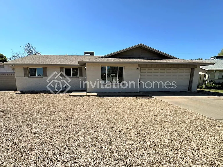 1281 E Loma Vista Dr — Photo 1