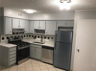 2305 Barton Village Cir APT 101, Austin, TX 78704