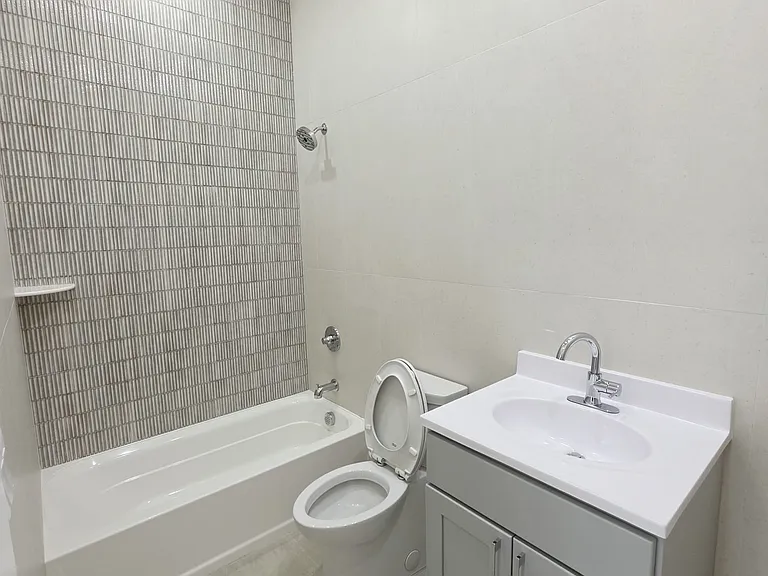 40 Lembeck Ave #12 — Photo 10