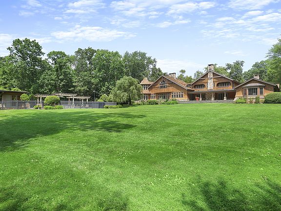 Incredible Property! Verdant Lawns