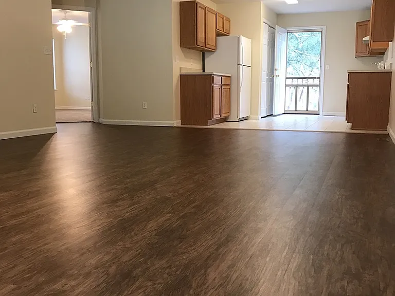 156 Alexander Ave — Photo 2