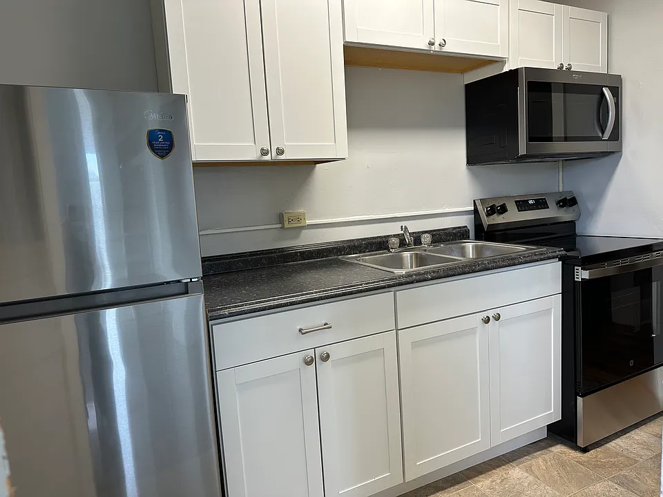 44 Elm St #2
