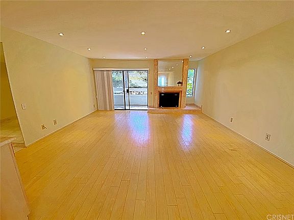 4th image of 1887 Greenfield Ave APT 206