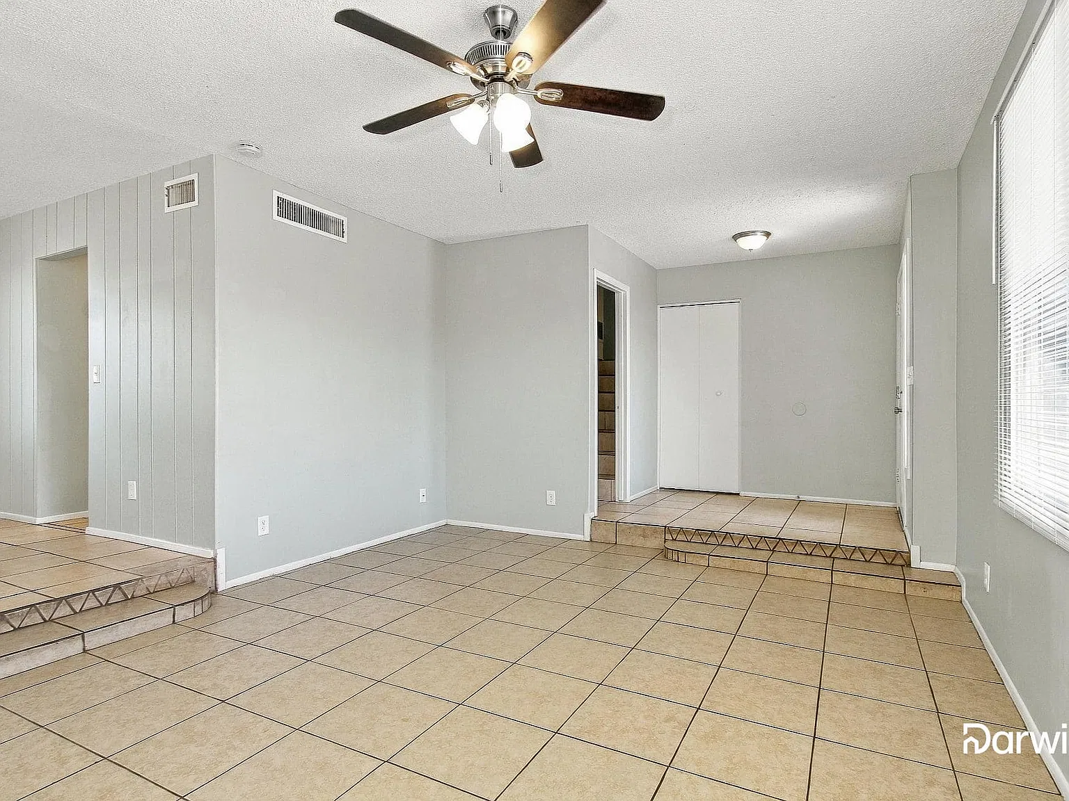 3 bed, 2.0 bath, 1590 sqft, $1,925 — Photo 4