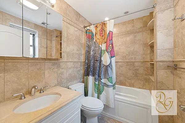Rented by Dorsa Group | media 9