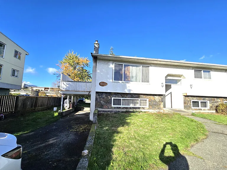 2707 Vian St — Photo 15