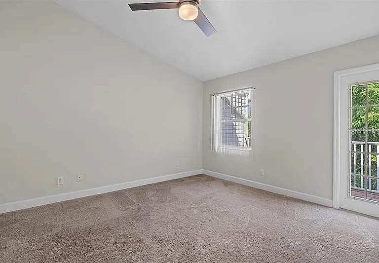 123 Shoals Cir — Photo 32