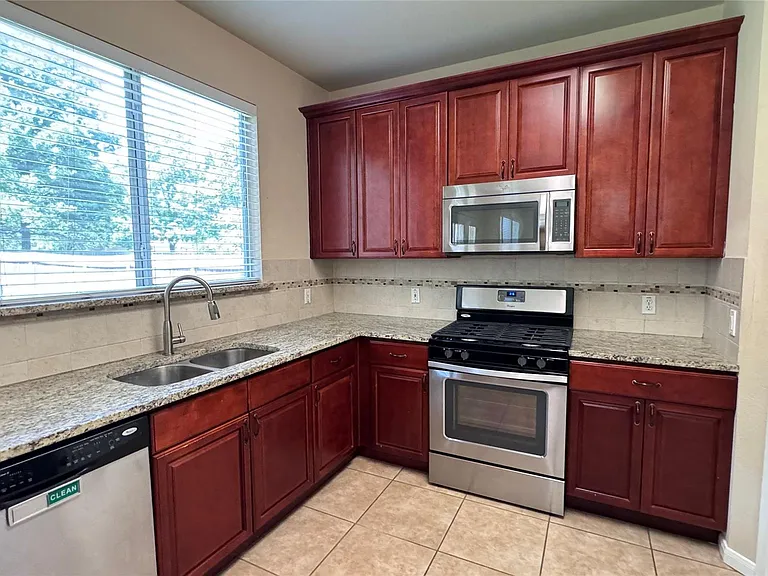 2211 Bent Bow Dr — Photo 17