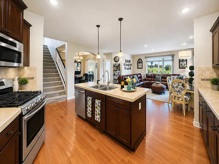 1883 Galenta Dr SW — Photo 7