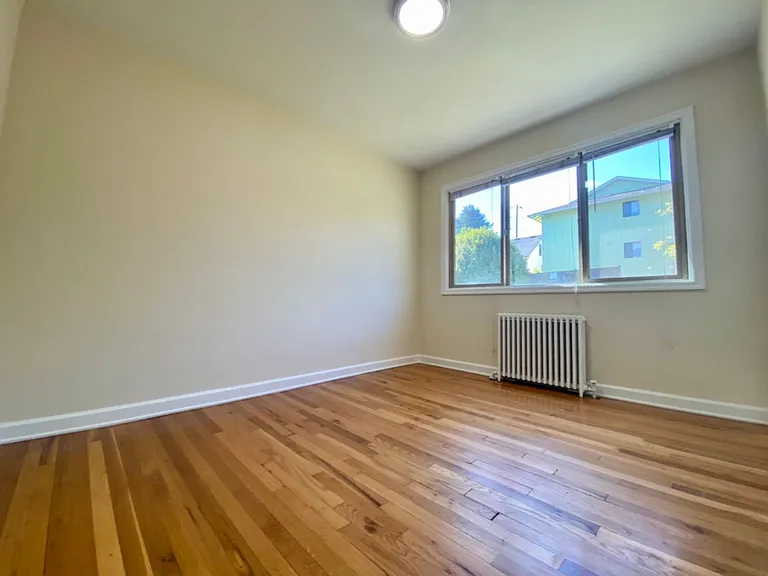 105 NE 61st Ave #5 — Photo 6