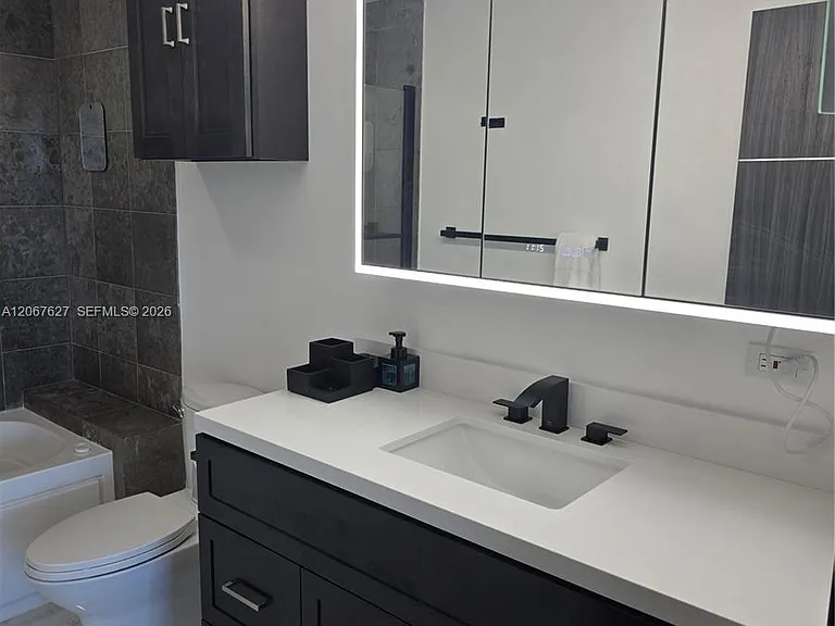 3029 NE 188th St #819 — Photo 21