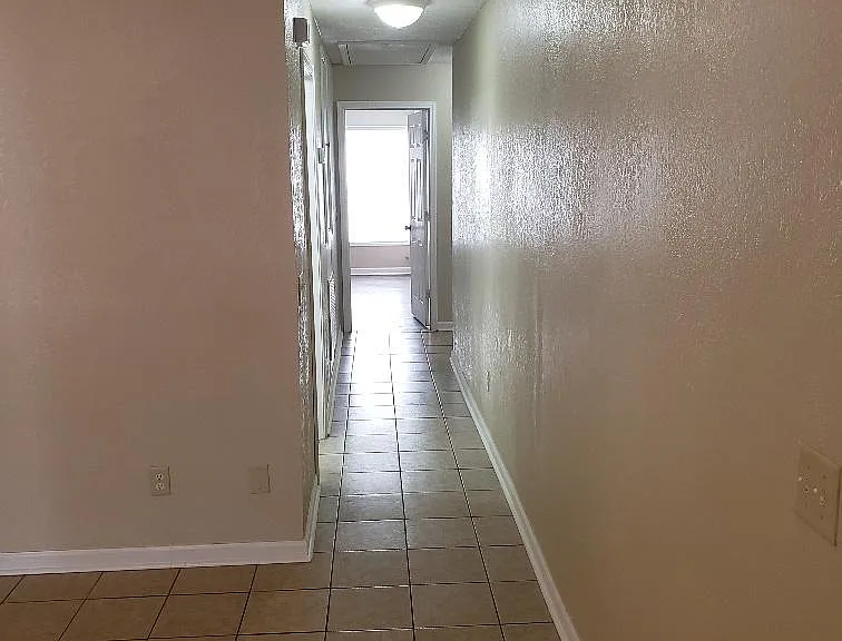 206 Vista Cir #B — Photo 17