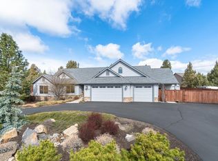 61025 Sky Harbor Dr, Bend, OR 97702