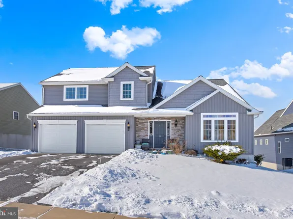 13 Clover Dr, Myerstown, PA 17067