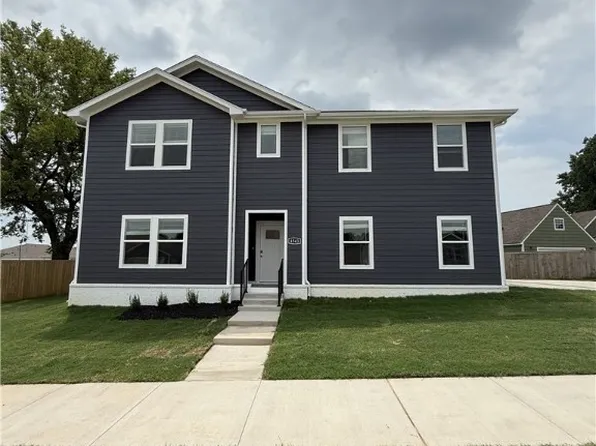 4543 W Canyon Run Dr, Fayetteville, AR 72704