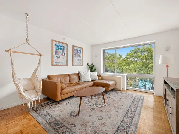 330 W 145th St APT 608, New York, NY 10039