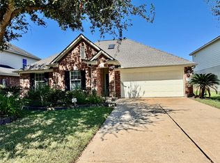 7617 Waterlilly Ln, Pearland, TX 77581