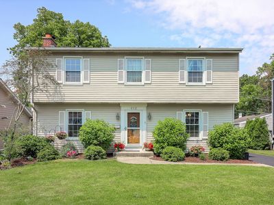 612 Aurora Way, Wheaton, IL, 60187